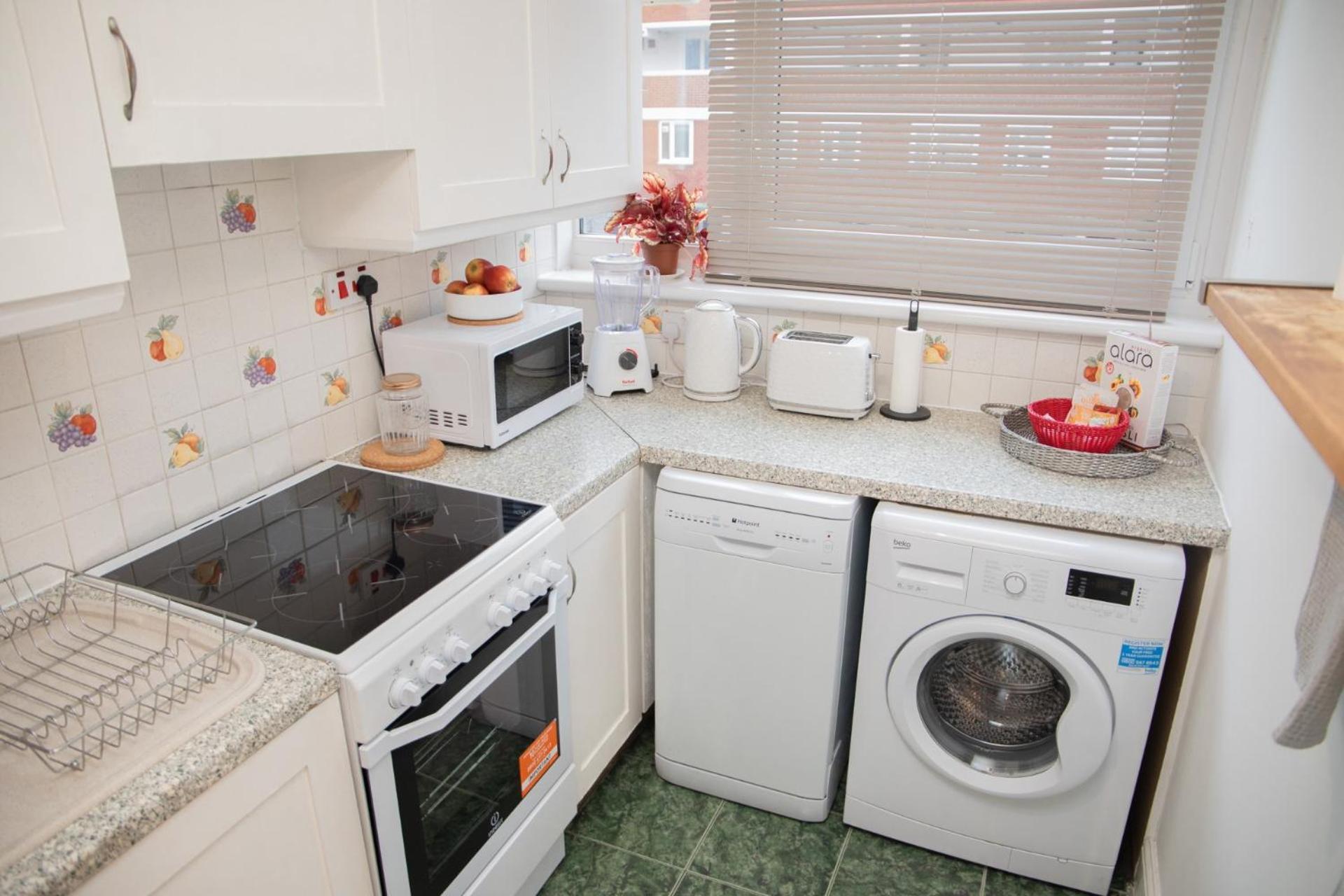 לונדון Bright And Spacious One Bedroom Apparment, Free Parking מראה חיצוני תמונה